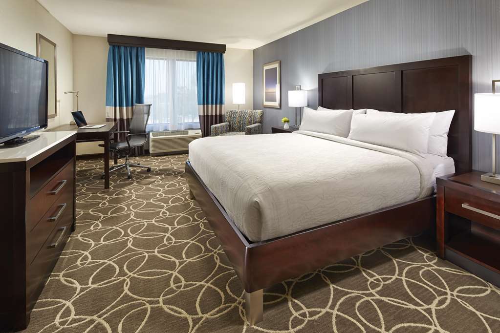 Hilton Garden Inn Davis Downtown Room photo